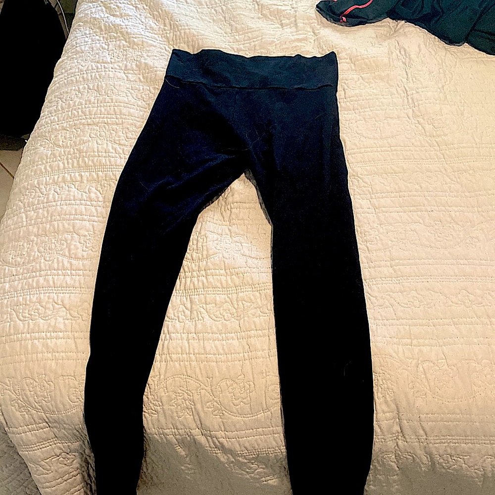basic black leggings